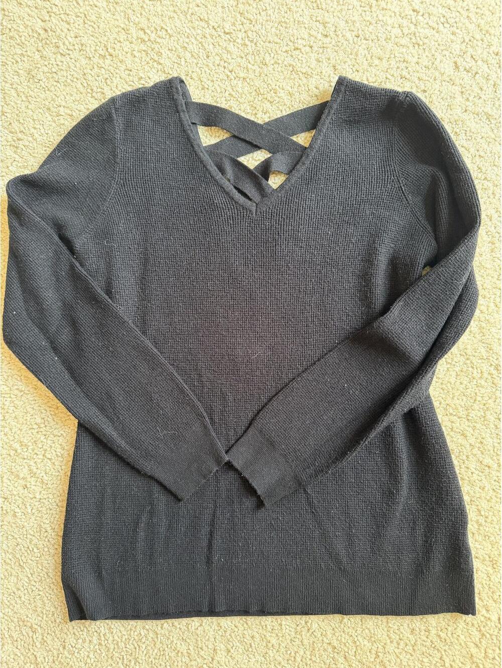L solid black, Love Ellie, textured, so soft!!
